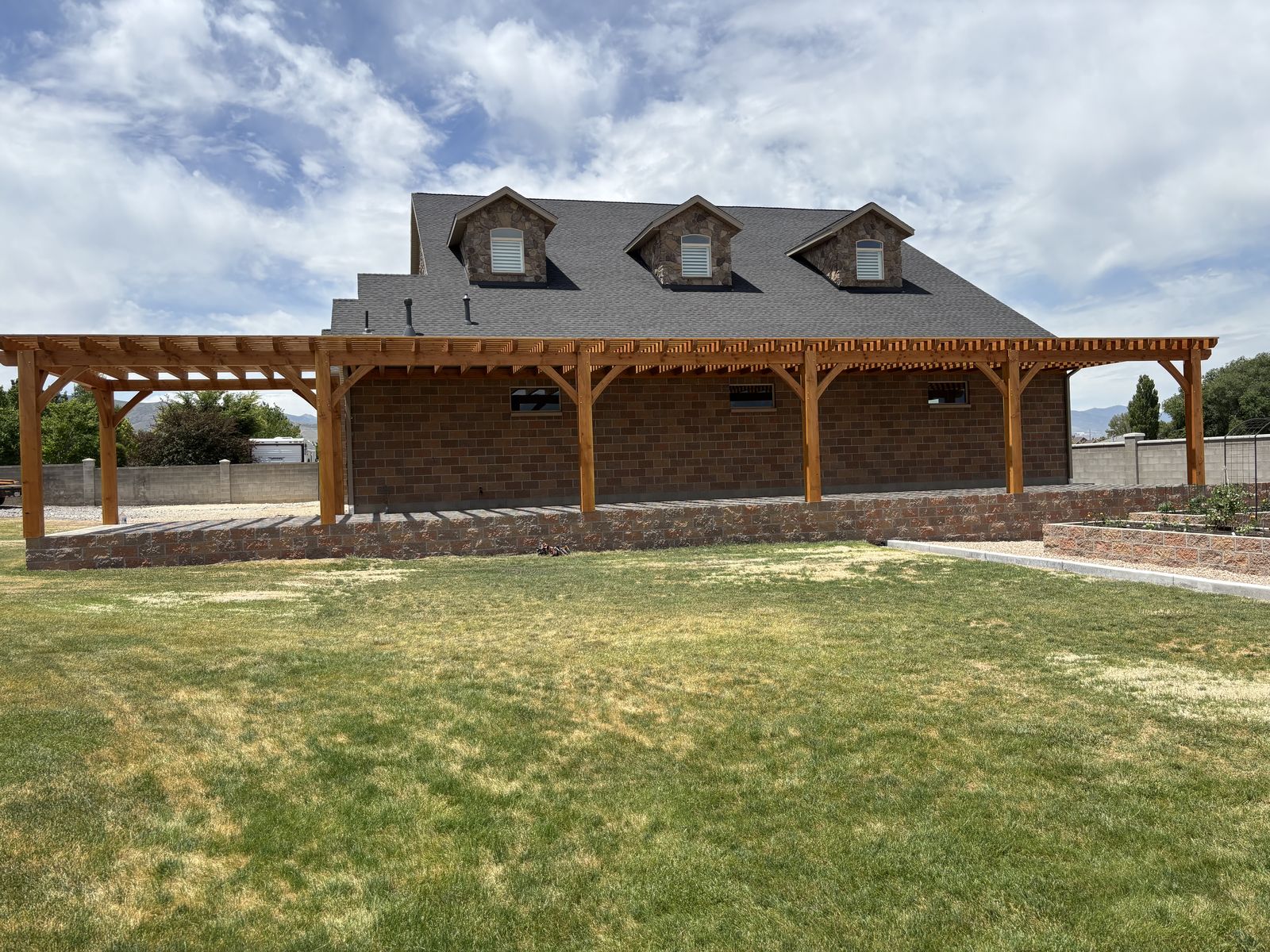 Custom timber pergola build