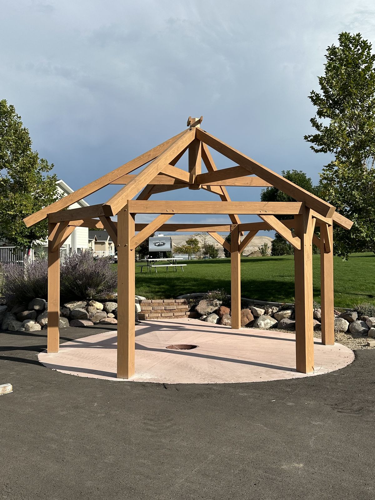 Custom timber pergola install